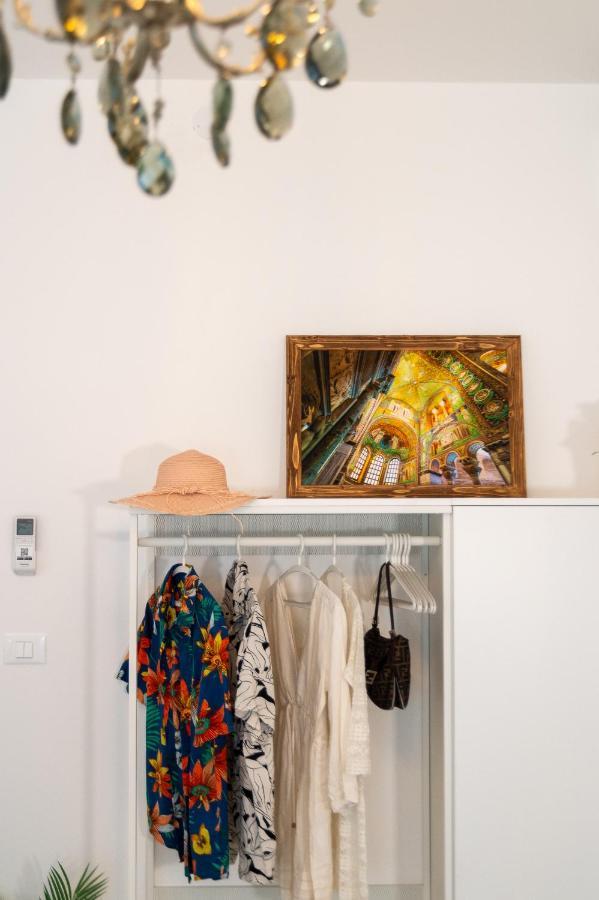 Ca Glera - Vintage Design Apartment 雷维内拉戈 外观 照片